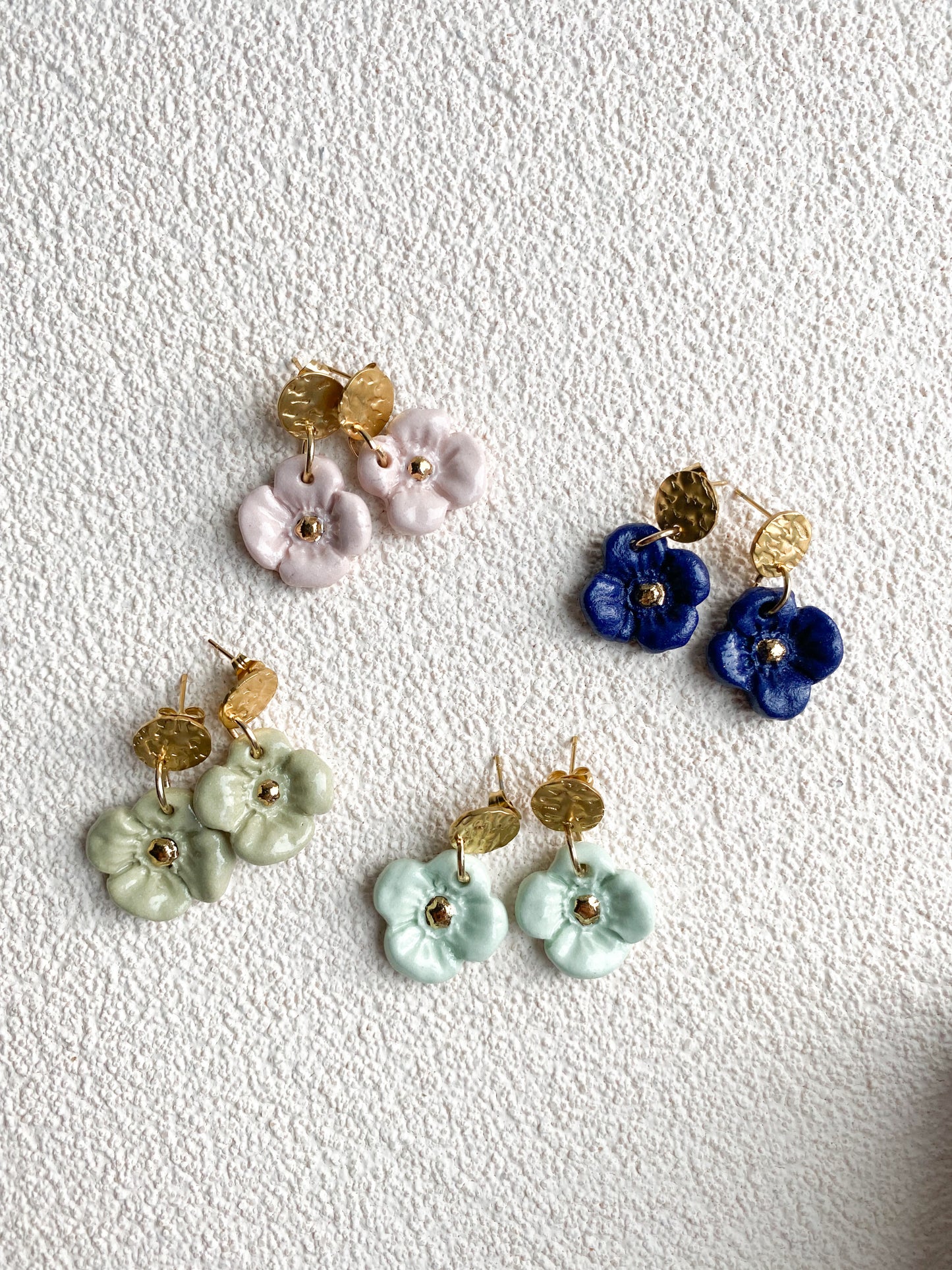 LA FLOR EARRINGS PETITE BLUE