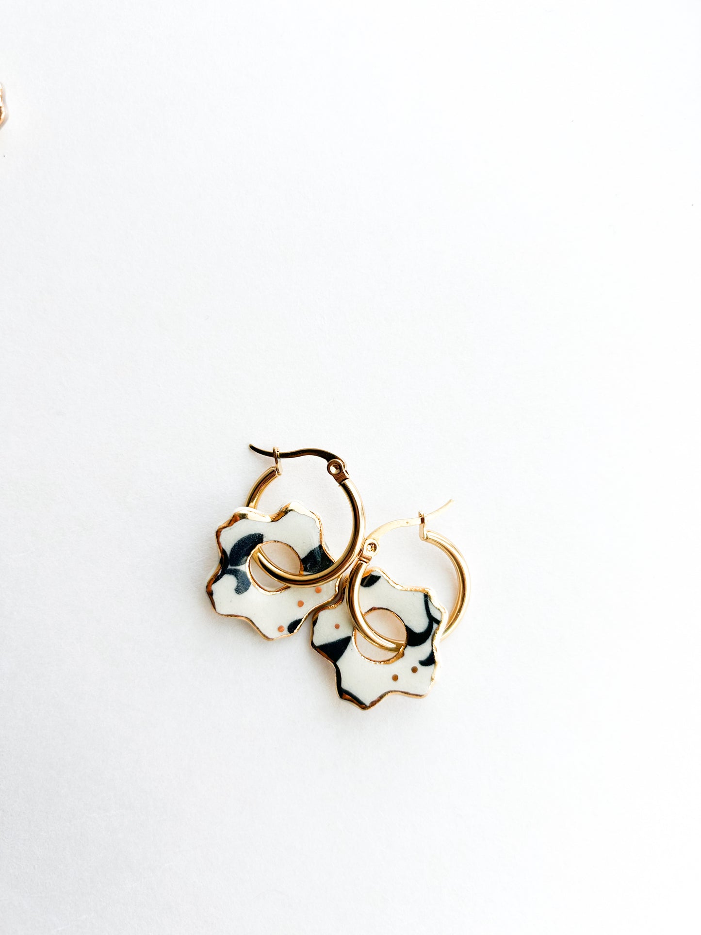 DONNA EARRINGS B
