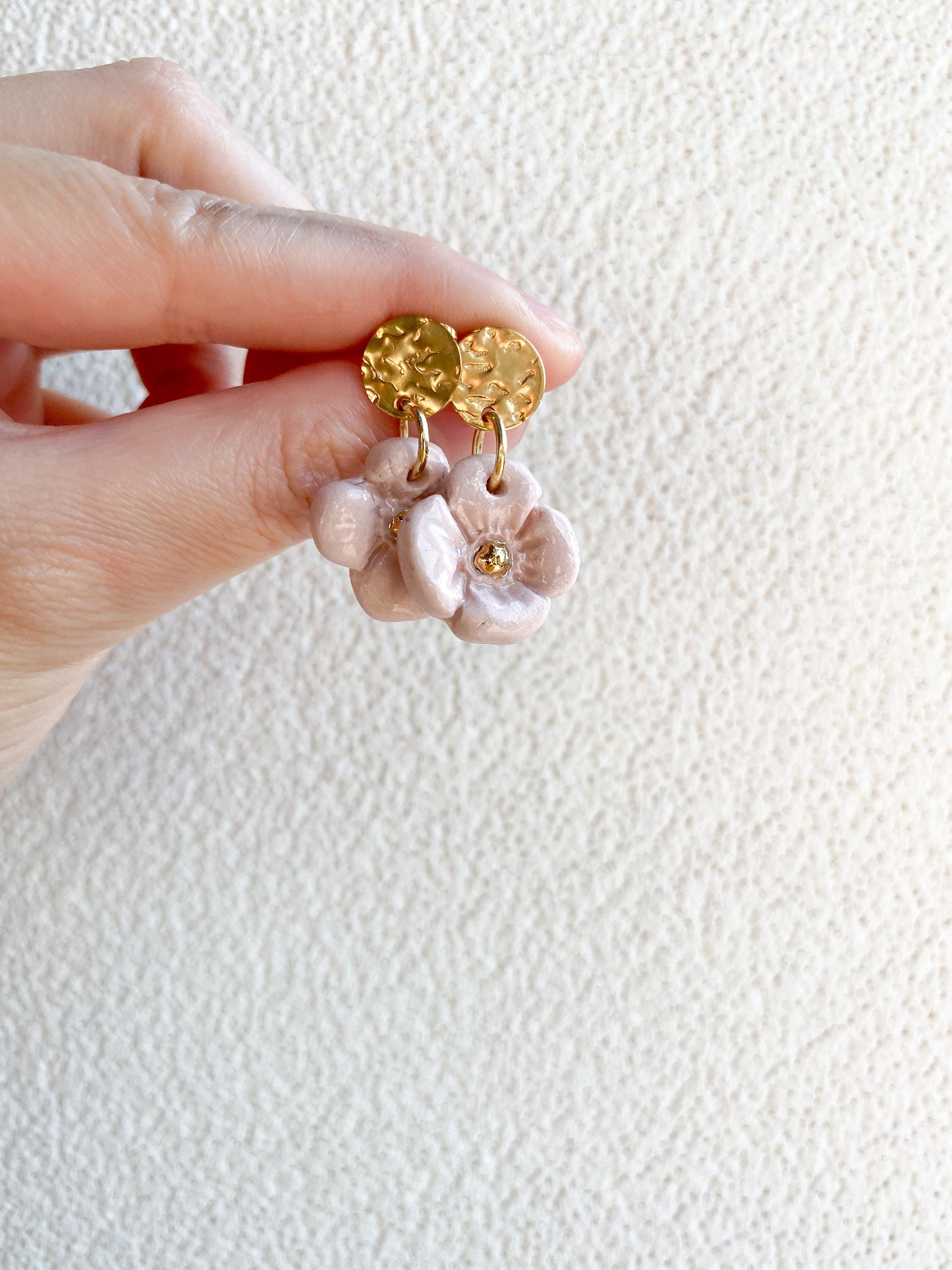 LA FLOR EARRINGS PETITE  PINK