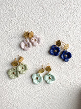 Load image into Gallery viewer, LA FLOR EARRINGS PETITE BLUE
