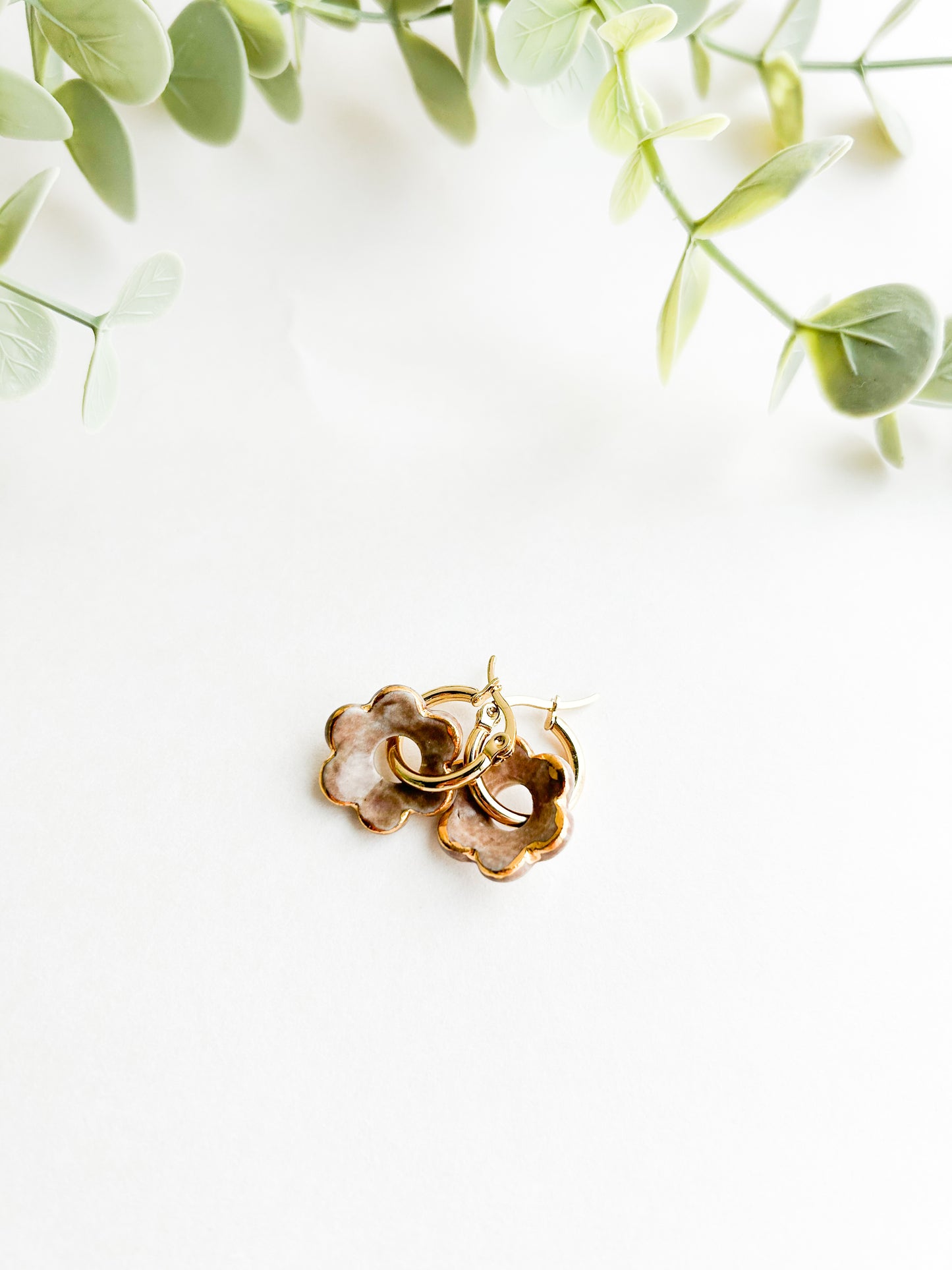 FLOR EARRINGS TAUPE